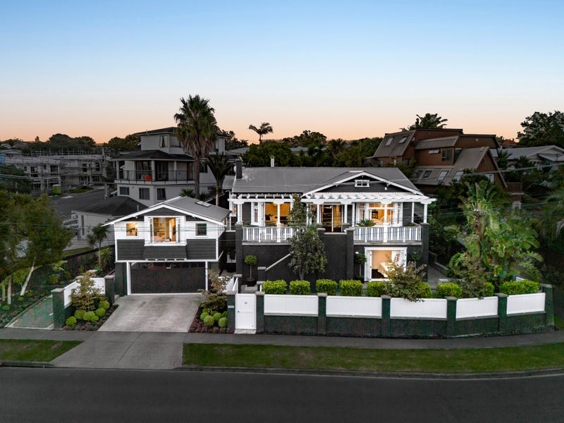 20 Seabreeze Road, Narrow Neck, Auckland - Carousel 2