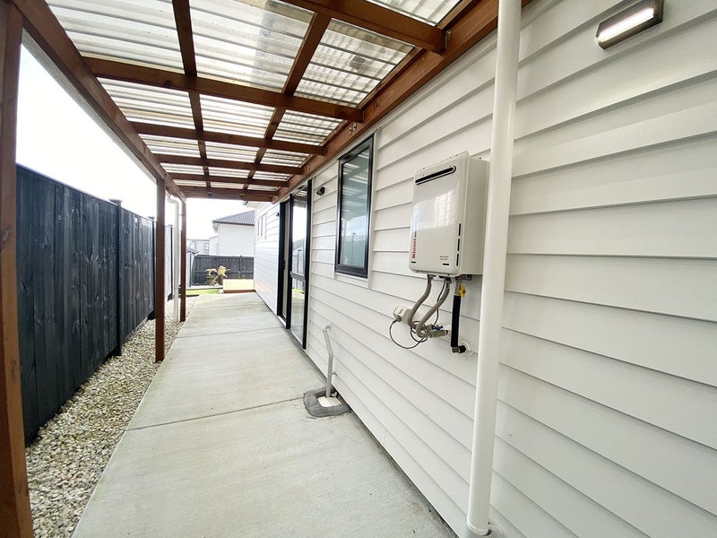 13 Hermes Road, Flat Bush, Auckland - Carousel 15