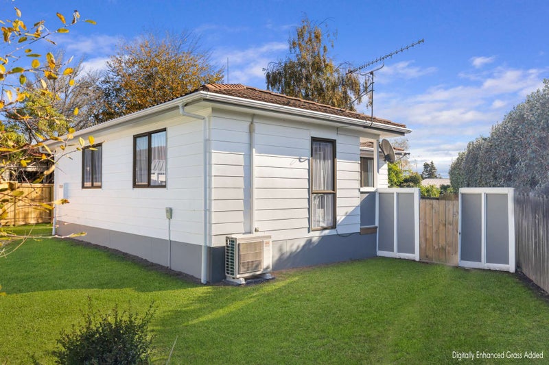 53 Gilbass Avenue, Hamilton Lake, Hamilton - Carousel 2