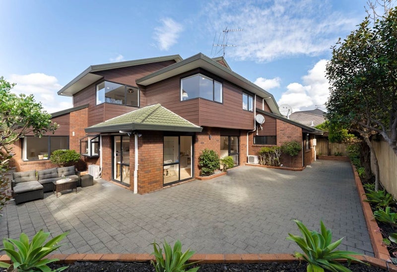 7A Karetu Road, Greenlane, Auckland - Carousel 1