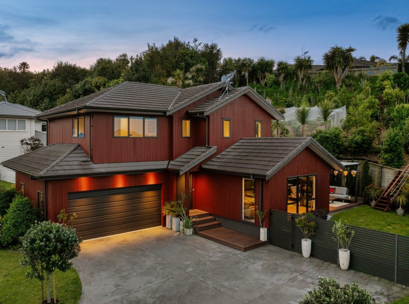 10 Orchard Way, Bethlehem, Tauranga - Carousel 1