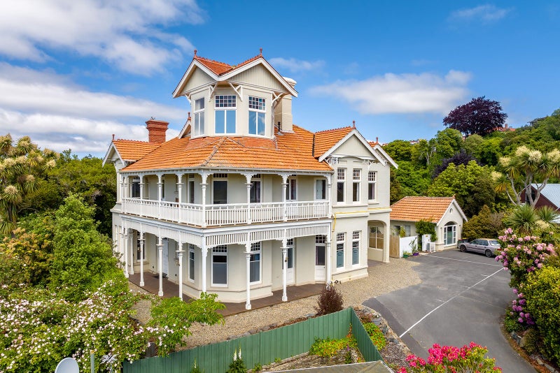 24 Melrose Street, Roslyn, Dunedin - Carousel 1