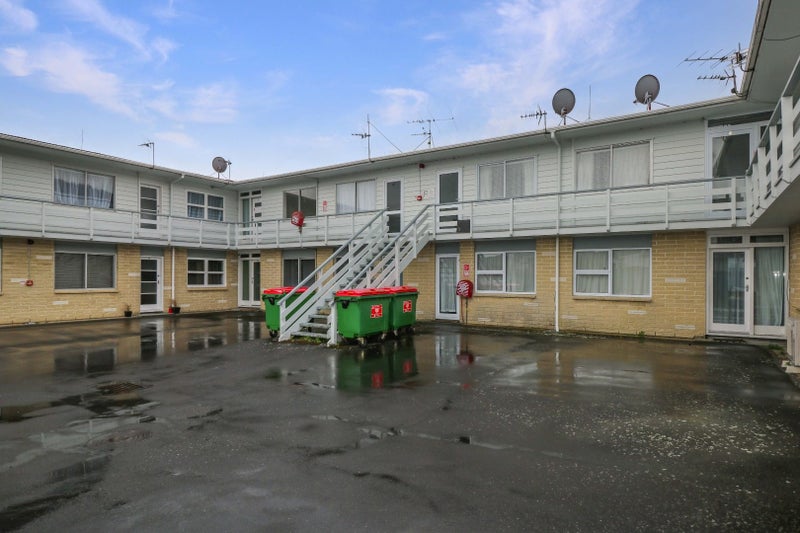 3/121 Bell Road, Waiwhetu, Lower Hutt - Carousel 1