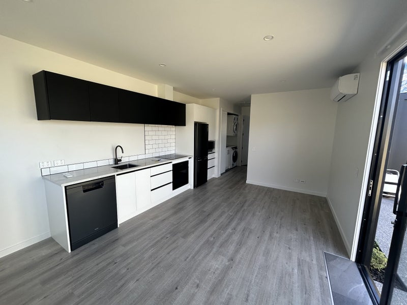39 Barn Road, Jacks Point, Queenstown - Carousel 2