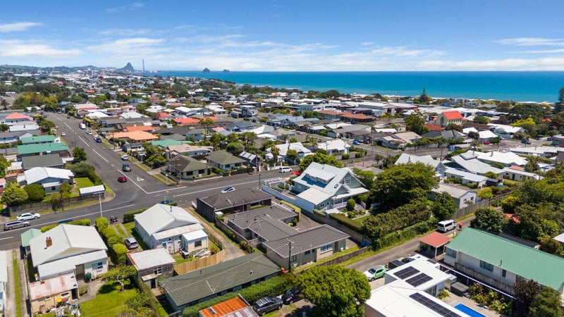 19B Paynters Avenue, Strandon, New Plymouth - Carousel 20