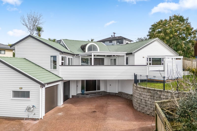 9 San Marino Drive, Henderson, Auckland - Carousel 1