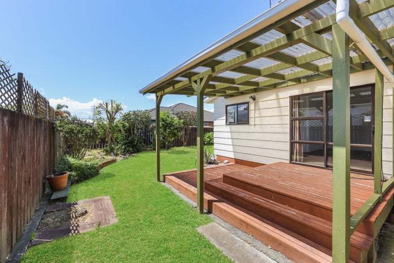 11 Waiari Road, Conifer Grove, Takanini - Carousel 13