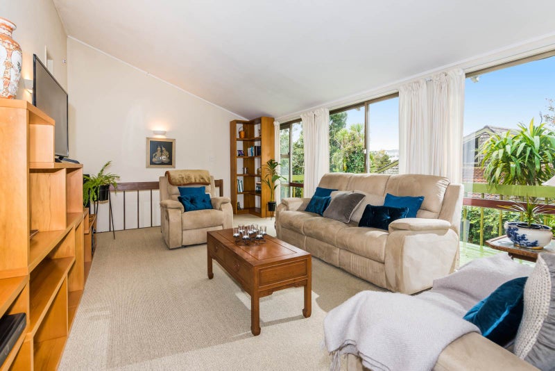59 Penzance Road, Mairangi Bay, Auckland - Carousel 2