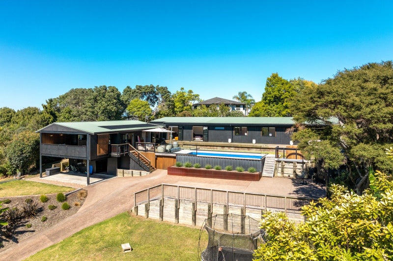 127 Wilma Road, Surfdale, Waiheke Island - Carousel 1