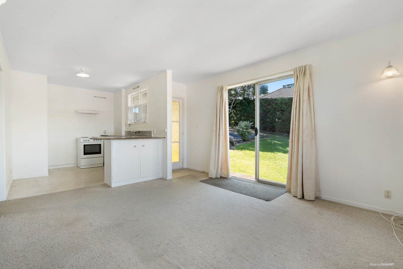 11B Locke Avenue, Mount Roskill, Auckland - Carousel 2