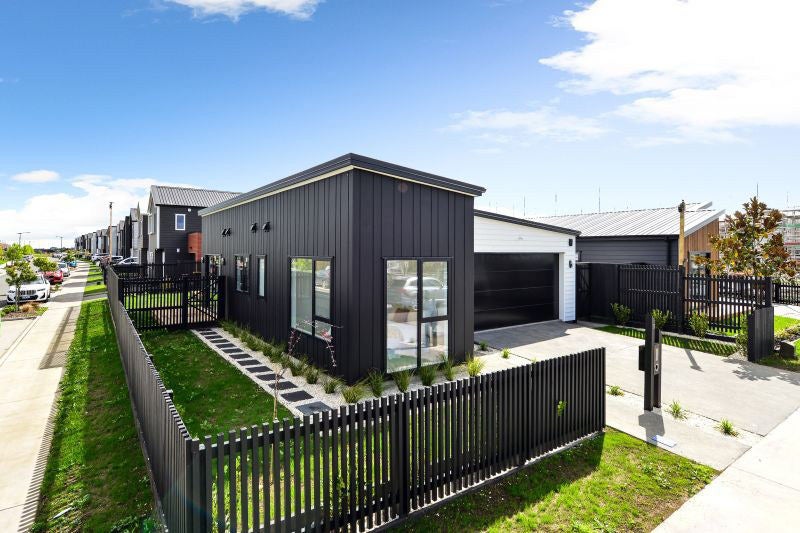 11 Bannerman Crescent, Chartwell, Hamilton - Carousel 3