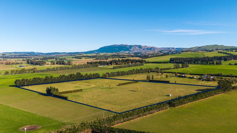 59 Mound Road, Broomfield, Amberley - Carousel 1