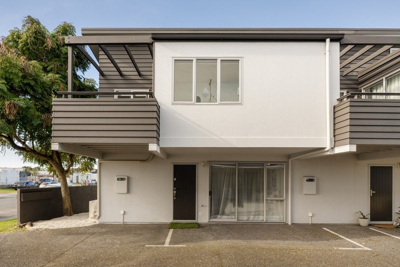 1/10 Enterprise Drive, Papamoa Beach, Papamoa - Carousel 1