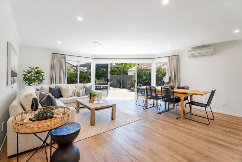 13 Driscoll Place, Farm Cove, Auckland - Carousel 2