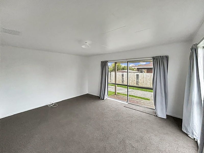 3A Colonial Place, Kelvin Grove, Palmerston North - Carousel 2