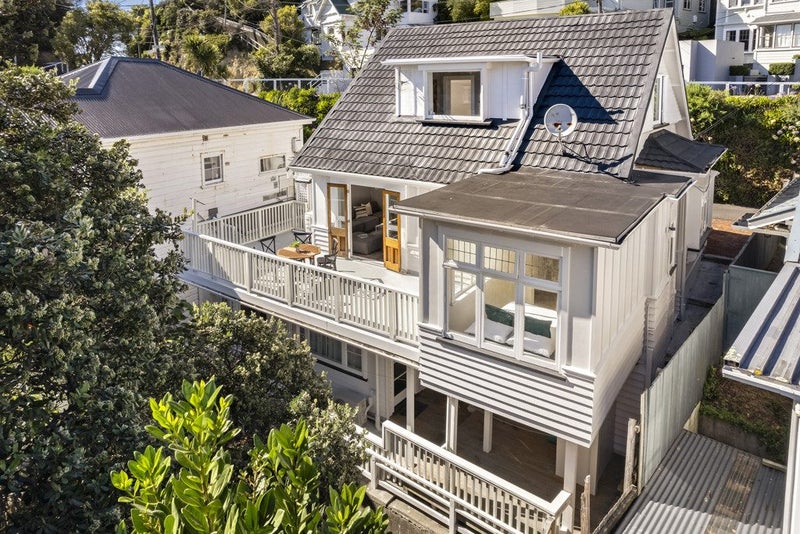 35 Raroa Road, Kelburn, Wellington - Carousel 2