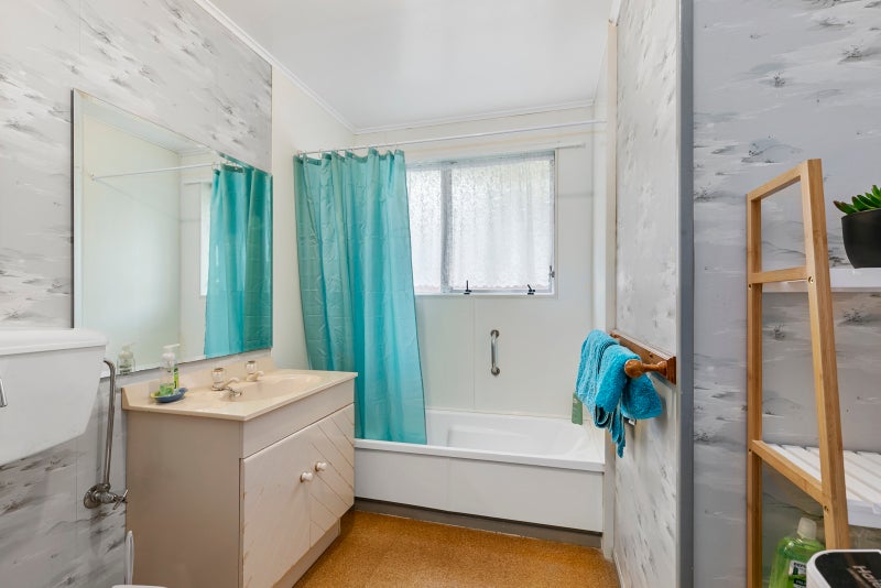 1/37 STOCKDALE ST, Wainuiomata, Lower Hutt - Carousel 13