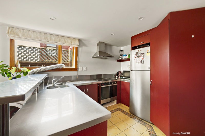 42 Kaikoura Street, Maupuia, Wellington - Carousel 2