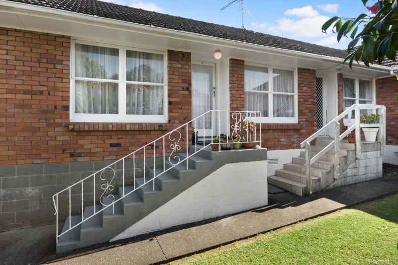 3/13 Ellen Avenue, Hillcrest, Auckland - Carousel 1