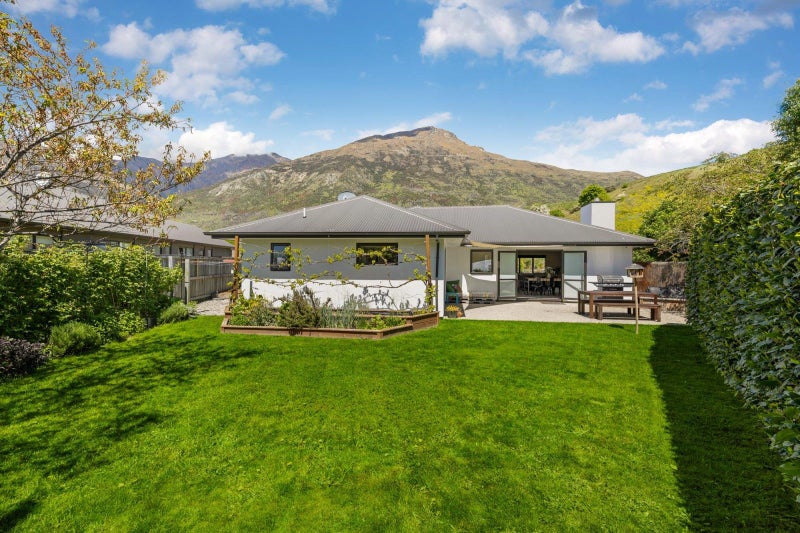41 Onslow Road, Lake Hayes, Queenstown - Carousel 2