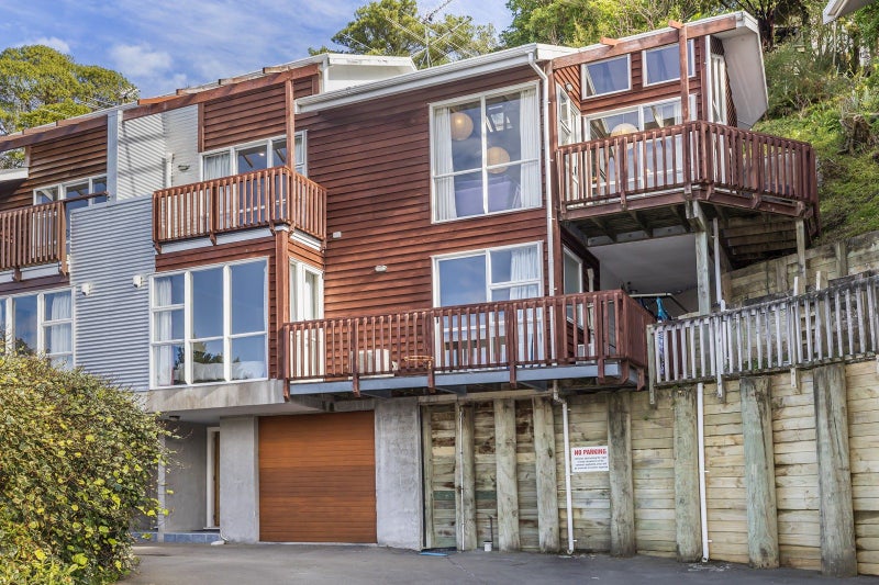 148A Raroa Road, Aro Valley, Wellington - Carousel 2