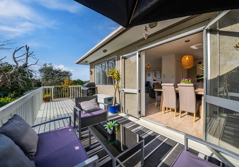 1/230 Glamorgan Drive, Northcross, Auckland - Carousel 2
