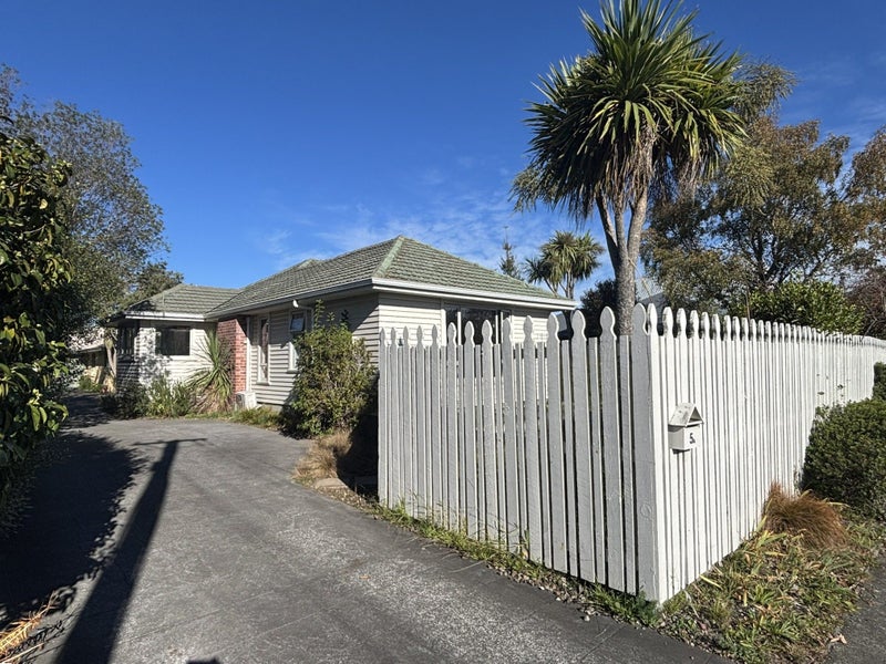 1/5 Bentley Street, Russley, Christchurch - Carousel 1