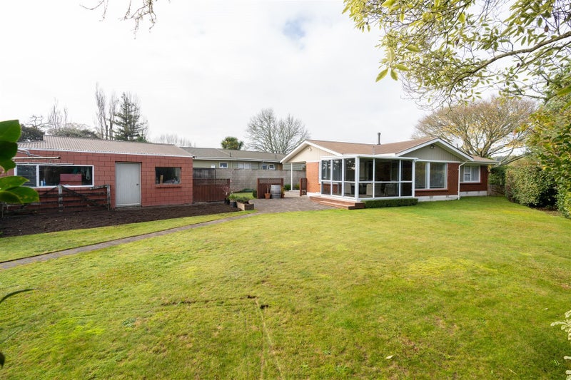 107 Fitzroy Avenue, Fitzroy, Hamilton - Carousel 1