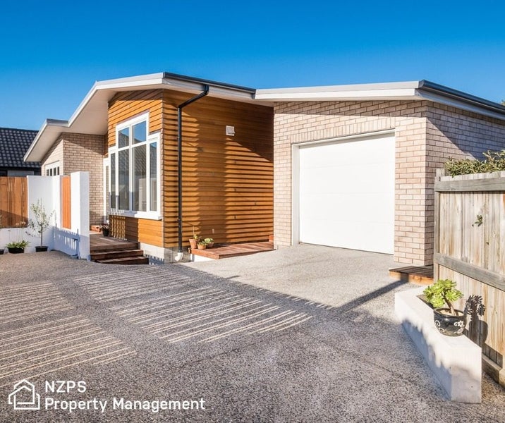 5 West Avenue, Saint Clair, Dunedin - Carousel 1