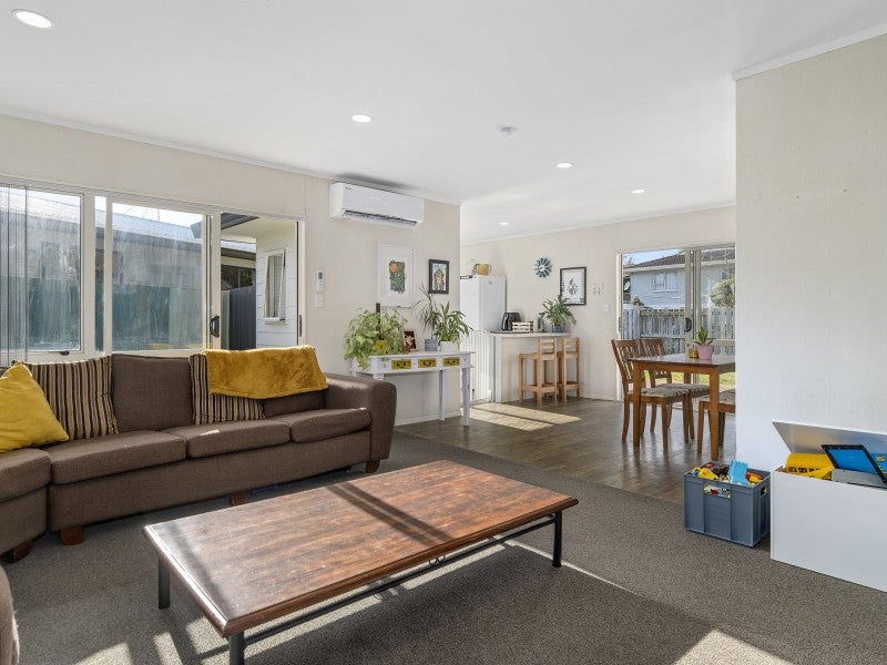 29 Aaron Place, Brookfield, Tauranga - Carousel 2