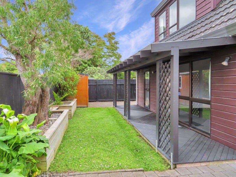 2/39 Witako Street, EPUNI, LOWER HUTT - Carousel 16