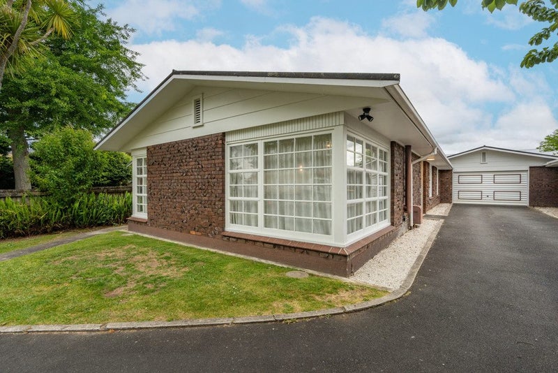 43 Casey Avenue, Fairfield, Hamilton - Carousel 1