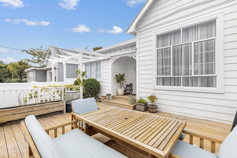 53 Gaine Street, New Plymouth, New Plymouth - Carousel 2