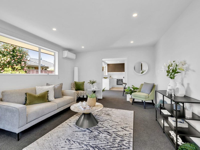 30B Takaro Avenue, Sockburn, Christchurch - Carousel 1