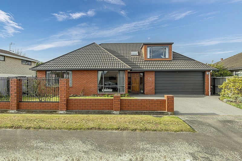 2/2 Corfe Street, Ilam, Christchurch - Carousel 1