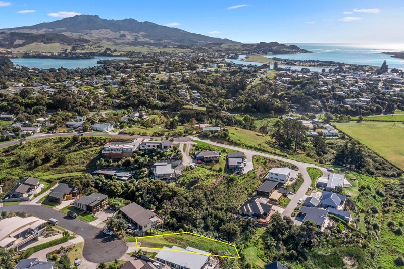 25 Seabreeze Way, Raglan - Carousel 1