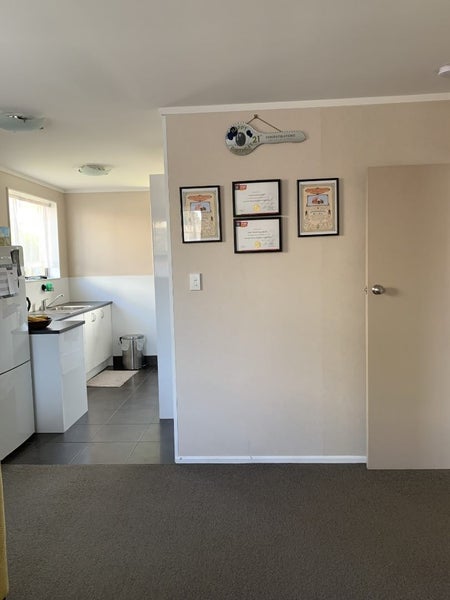 183A Newlands Road, Newlands, Wellington - Carousel 2