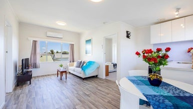 2/85 Grange Road, Mount Eden, Auckland - Carousel 1