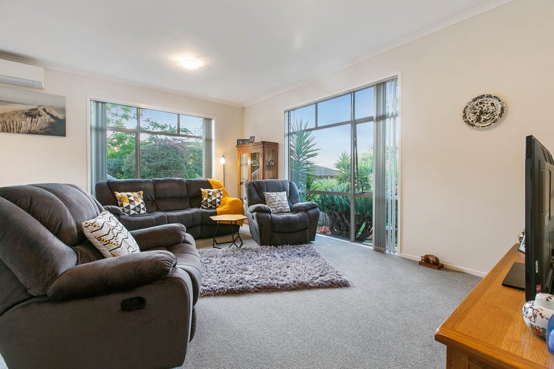 5 Totara Views Drive, Red Beach, Red Beach - Carousel 2