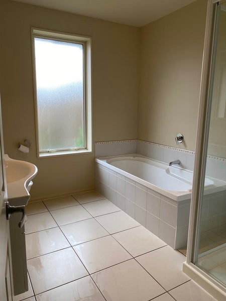 37 Awatea Gardens, Wigram, Christchurch - Carousel 13