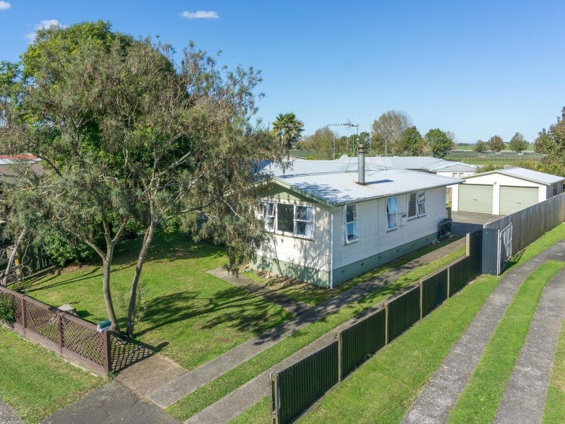 451 Kahikatea Drive, Dinsdale, Hamilton - Carousel 1