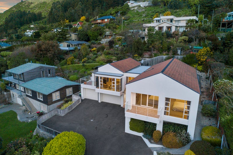 9 Evans Pass Road, Sumner, Christchurch - Carousel 26