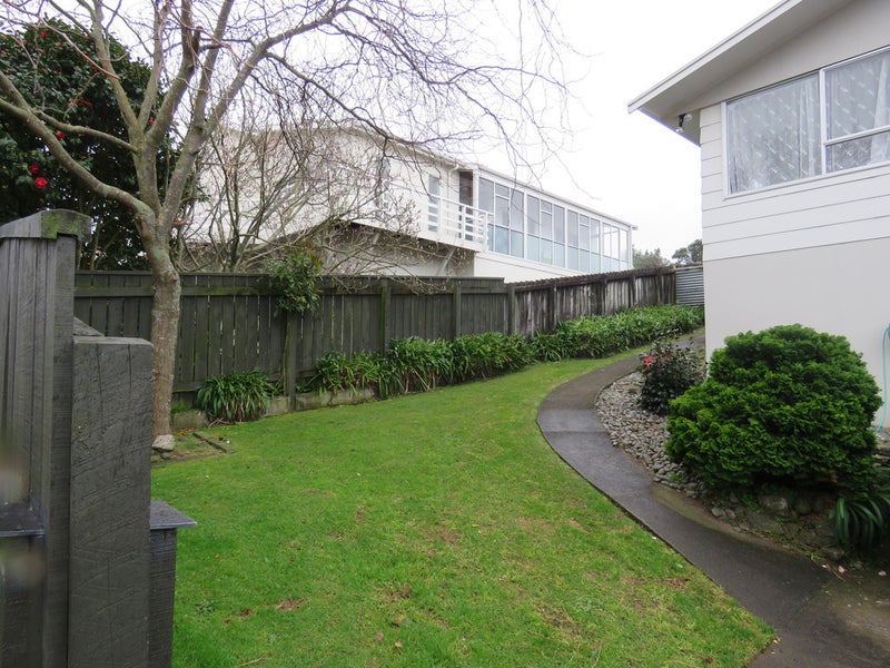 9 Camellia Avenue, Bell Block, New Plymouth - Carousel 14