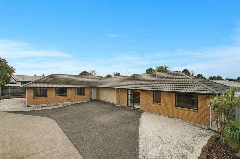 26A Lincoln Road, Henderson, Auckland - Carousel 1
