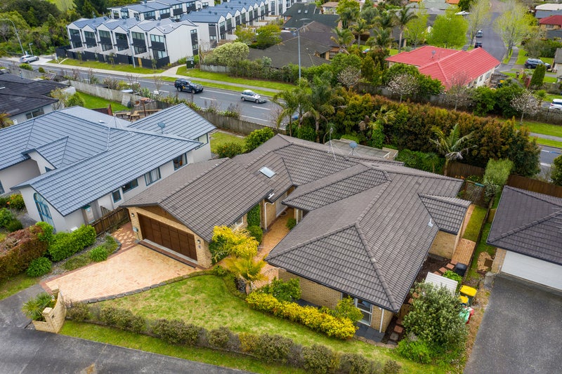 11 Burnside Court, Rosedale, Auckland - Carousel 2