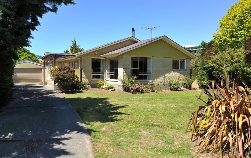 11 Hilldale Place, Hillsborough, Christchurch - Carousel 1