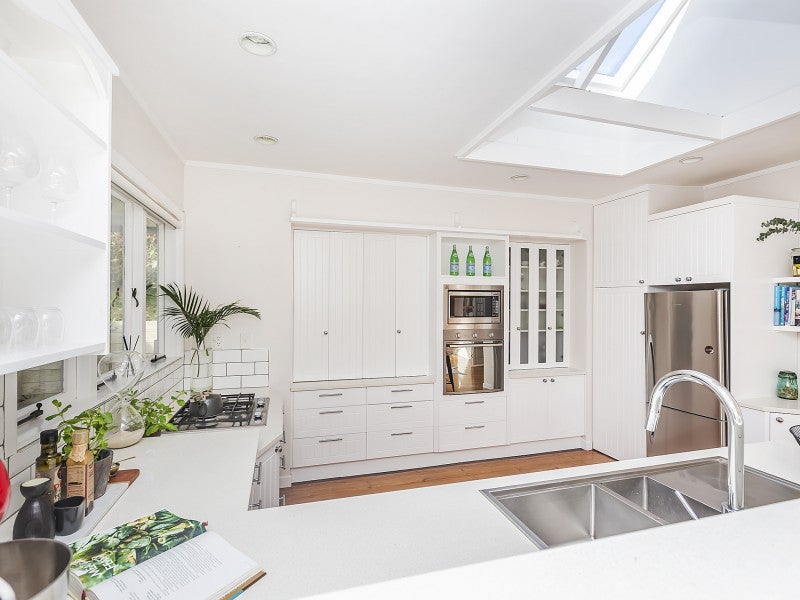 45 Delhi Crescent, Khandallah, Wellington - Carousel 26