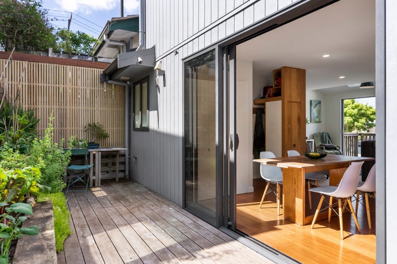 4/56 Fourth Avenue, Kingsland, Auckland - Carousel 2