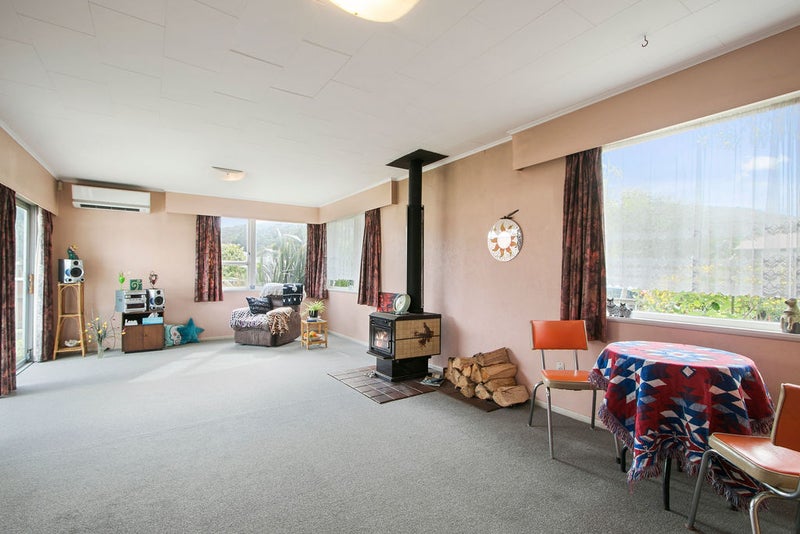 9 Meremere Street, Wainuiomata, Lower Hutt - Carousel 2