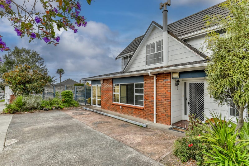 1/3 Pupuke Road, Birkenhead, Auckland - Carousel 2